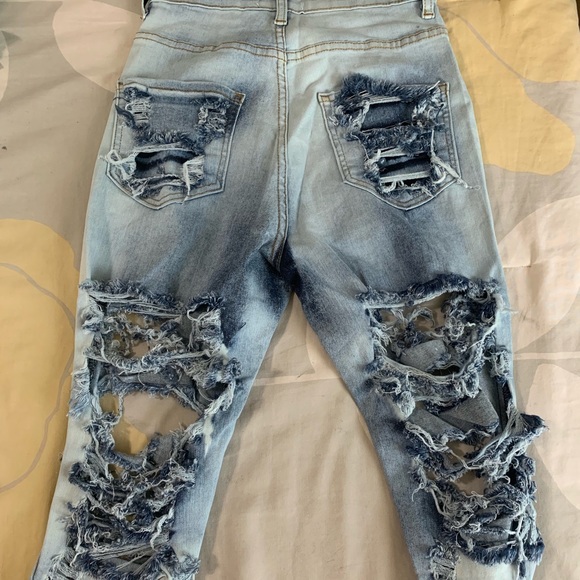 Fashion nova Bermuda shorts - Picture 3 of 4